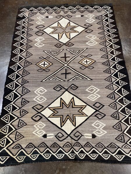 ANTIQUE NAVAJO  4'3" x 6'5"