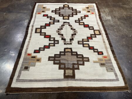 ANTIQUE NAVAJO  4'8" x 6'2"